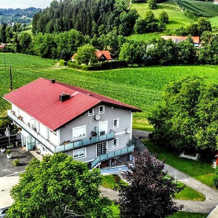 Claus Resch Appartements Leutschach Exterior photo