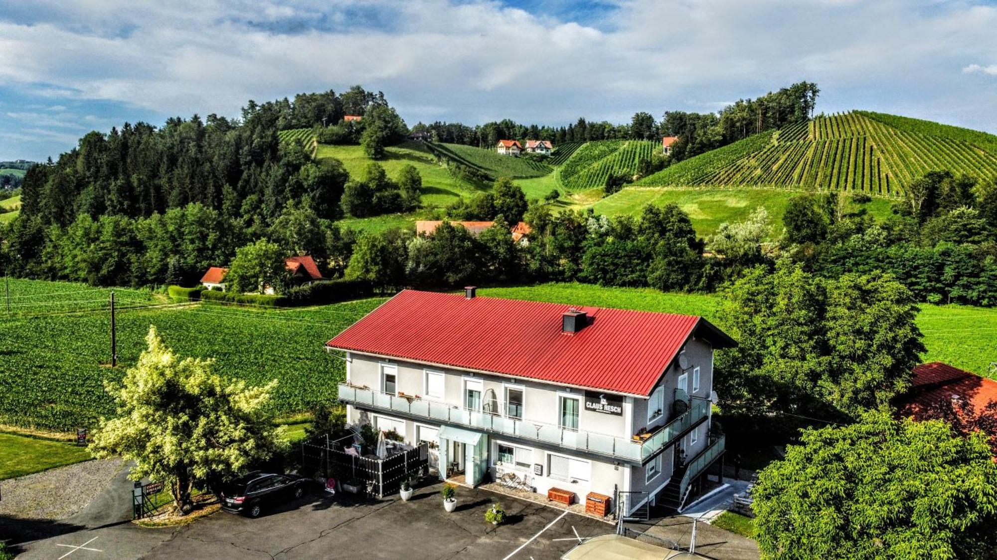 Claus Resch Appartements Leutschach Exterior photo